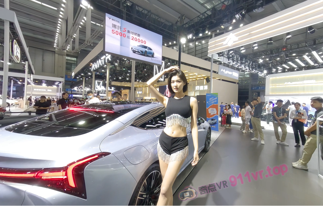 VR180AUTOSHOWInternetcelebrityChengEr-奇点VR